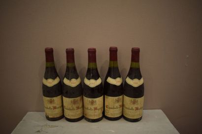  5 	bouteilles 	CHAMBOLLE-MUSIGNY 		A. Hudelot-Noëllat 	1982	 (es, tachées) 	 
