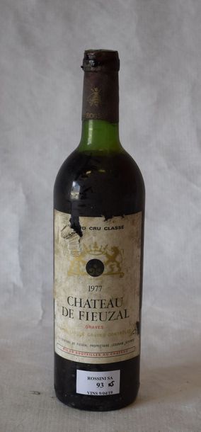  5 	bouteilles 	CH. 	FIEUZAL, 	Pessac-Léognan 	1977	 (eta, 1 TLB, 2 LB, 2 MB) 
 ...