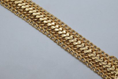 null Bracelet en or jaune 18k (750). 

Poids : 42.81 g.- Longueur : 19 cm. 