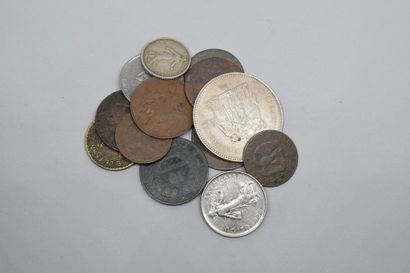 Deux pièces en argent : 1 Franc 1919 et 50...