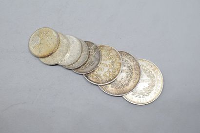 null Ensemble de pièces françaises en argent composé de :

- Deux de 100 Francs type...