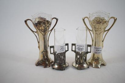 null WMF

Lot composé de deux paires de vases à monture en métal argenté à décor...