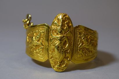 null THAILANDE - Vers 1900
Bracelet en alliage d'or 9k (375) et divers bas titre...