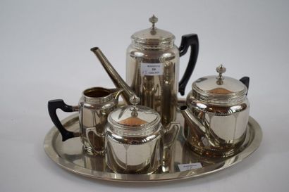 null WMF

Service à thé et café en métal argenté composé d'une théière, une cafetière,...