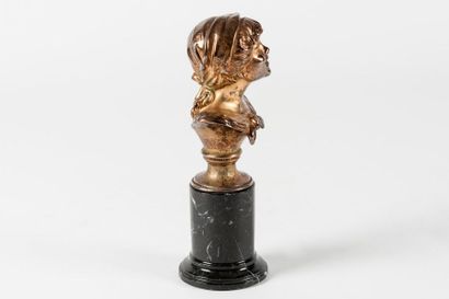 null Auguste MOREAU
Buste de fillette
Bronze argenté Signé Socle de marbre.
Hauteur...