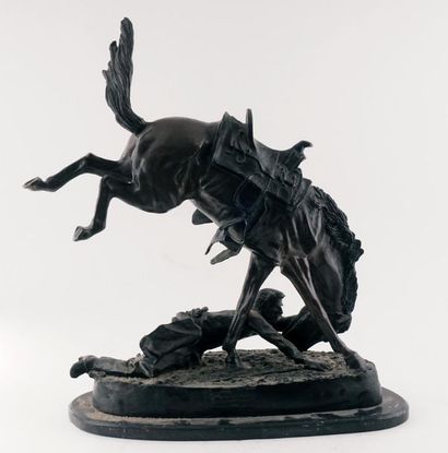 null D’après REMINGTON, Frederic (1861 - 1909)
"Wicked pony"
Bronze sur base en marbre
Portant...