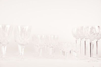 null WATERFORD CRISTAL - LISMORE
Ensemble de verres Wateford complet pour 8 comprenant:
-...