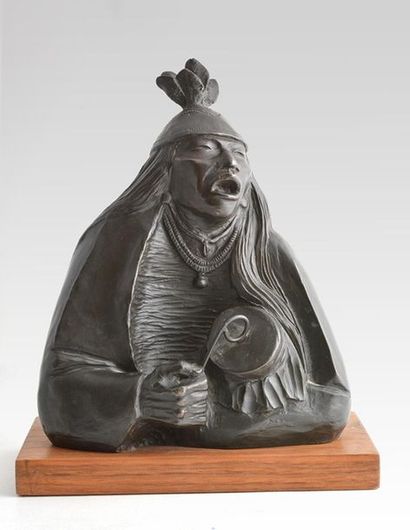 null HOUSER, Allan Houzous (1914-1994)
"War Song"
Bronze sculpture on a wooden base
Signed,...