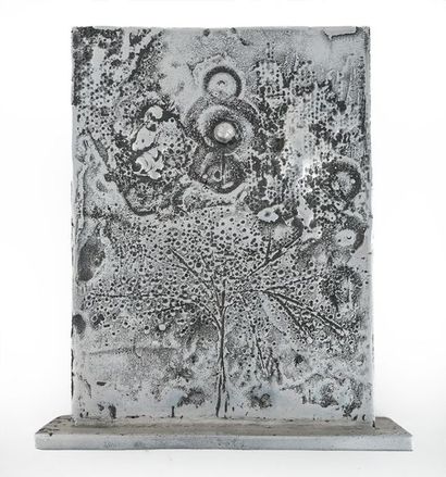 null BONET, Jordi (1932-1979)
Tree of life
Aluminium low-relief
Signé and inscriptions...