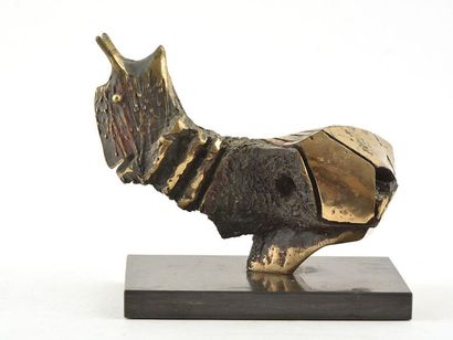 null KLODE, Richard (1941-)
Snail
Bronze with gilt patina
Signed, numbered and dated...
