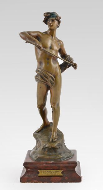 null PINEDO, Émile ( 1840-1916)
"Le Vainqueur"
Sculpture en bronze
Signée sur la...