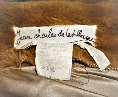 null CASTELBAJAC, Jean-Charles de (1949-)
Manteau « Teddy Bear » composé d’oursons...