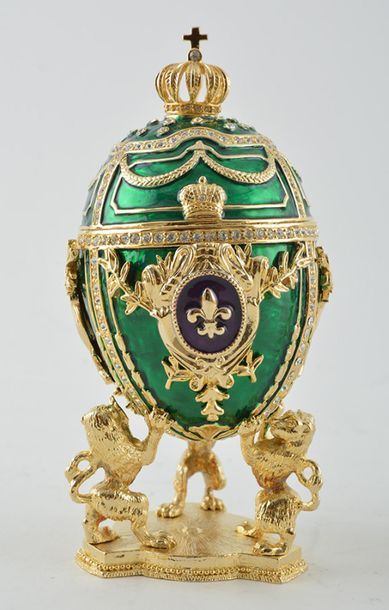 null After FABERGÉ
Set of 8 traditional St. Petersburg Fabergé reproduction eggs...