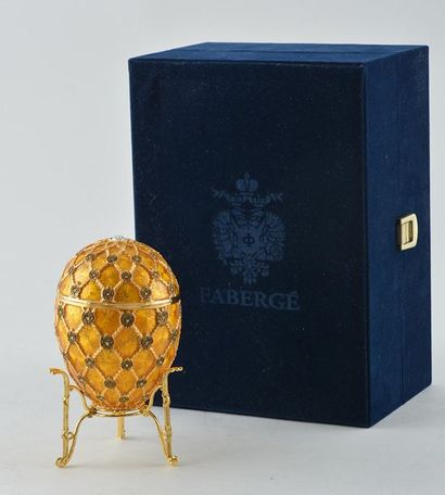 null After FABERGÉ
Fabergé reproduction porcelain egg of the "Imperial Coronation"...