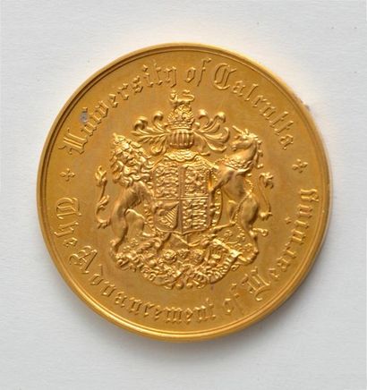 null 18K GOLD COIN UNIVERSITY OF CALCUTTA
18K yellow gold coin issued by the University...