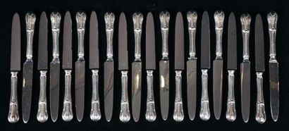 null SILVER KNIVES
Lot of 20 knives with silver handles (minèrve punch) and stainless...