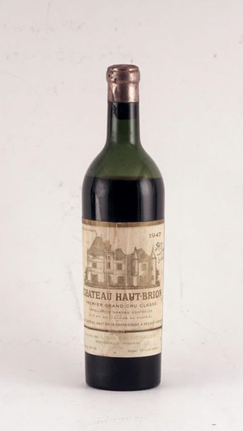null Château Haut-Brion 1947
Graves Appellation Contrôlée
Niveau bas
1 bouteille