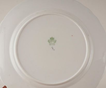 null AYNSLEY
Ensemble de porcelaine Aynsley comprenant:
- 8 assiettes plates, D:...