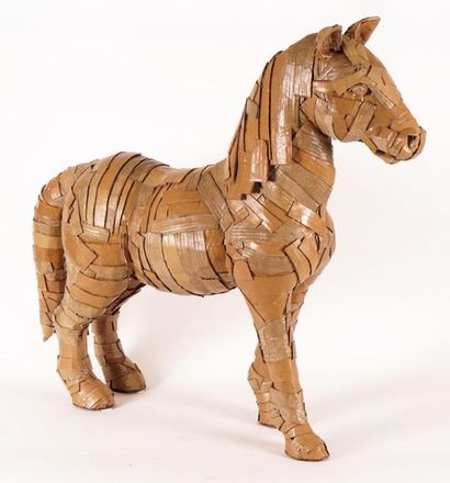 null VALLIERES, Laurence (1986-)
Equus Cabalus (Horse)
Sculpture en carton
23x80x77,5cm...