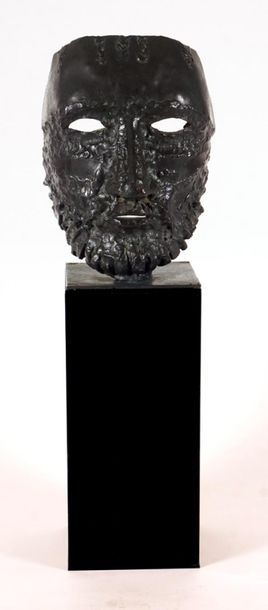 null TRUDEAU, Yves (1930-2017)
The mask
Bronze with dark patina
Signed, dated and...