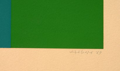 null ALBERS, Josef (1888-1976)
"I-S Va 3" (from Six Variants) (1969)
Silkscreen
Signed...
