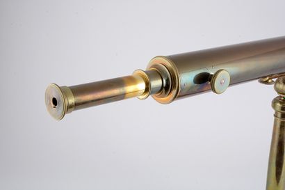 null Gilded copper telescope on Chippendale style feet.
Work from the mid-twentieth...