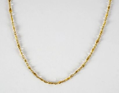 null 14K GOLD NECKLACE
Long necklace in 14K yellow gold, withs mall nuggets gold...