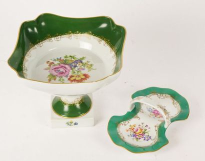 null PORCELAIN, LIMOGES
Limoges porcelain centerpiece bowl with floral decoration...