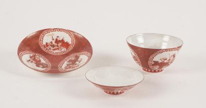 null PORCELAIN AND ENAMEL, JAPAN
Set of one bowl, saucer and small plate in porcelain...