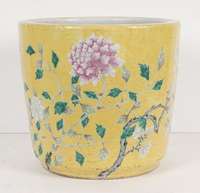 null PORCELAIN, CHINA
Porcelain planter decorated with peony flowers with a pierced...