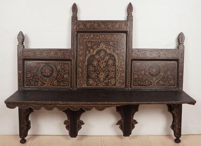 null BURMA, 20th 
Wooden headboard, with floral motifs on the front, Burma, 20th...