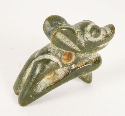 null CARVED STONE
Small carved stone representing a dragon's head
H: 4cm - 1.75''
L:...