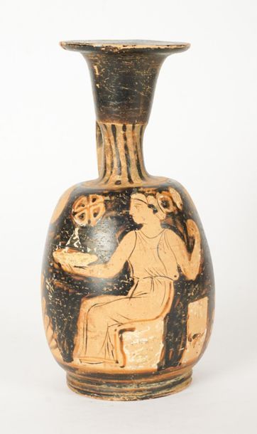 null ANTIQUE VASE
Antique vase decorated with a seated woman
H: 23cm - 9''
W: 11.5cm...