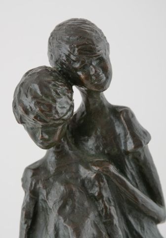 null WINANT, Alice (1928-1989)
Two boys
Bronze with gilt patina on gilded bronze...