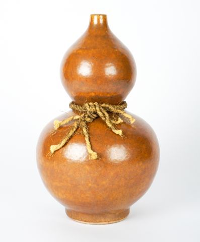 null Vase « scholar » de forme gourde en émail.

Début du XIXe siècle

19 x 19 x...
