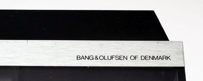 null BANG OLUFSEN - DENMARK

Bang Olufsen stereo sound system including:

* Beogram...