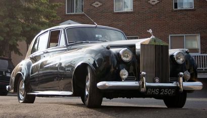 null Rolls-Royce modèle 1959 "Silver Cloud" noire, moteur six cylindres en ligne...