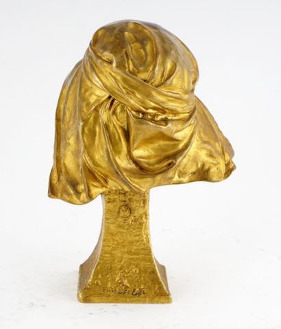 null BARRIAS, Louis Ernest (1841-1905)

Young girl from Bou-Saada

Bronze with golden...