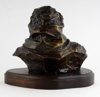 null SUZOR-CÔTÉ, Marc-Aurèle de Foy (1869-1937) 

"Le Pere Fleury, Arthabaska" 

Bronzes...