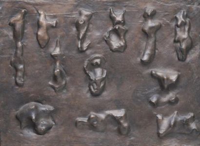 MOORE, Henry (1898 - 1986) Maquette (bas-relief aux bustes de femmes) Bronze Signé...