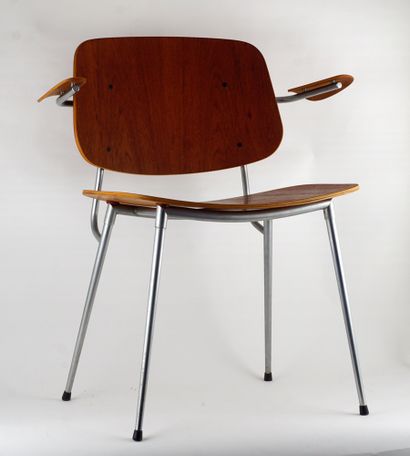 null MOGENSEN, Börge (1914-1972)

Wood and metal desk by Børge Mogensen, Model 202.

Included...