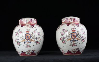 null Paire de grandes urnes Esmé SAMSON décorées à la façon des porcelaines chinoises,...