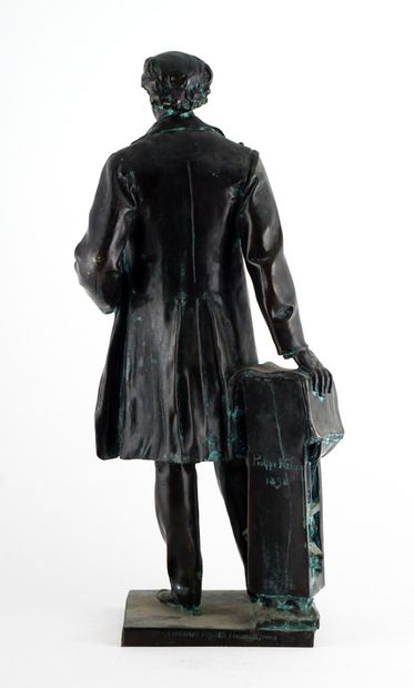 null HEBERT, Louis-Philippe (1850-1917)

Sir Wilfrid Laurier

Bronze with green patina

Signed...