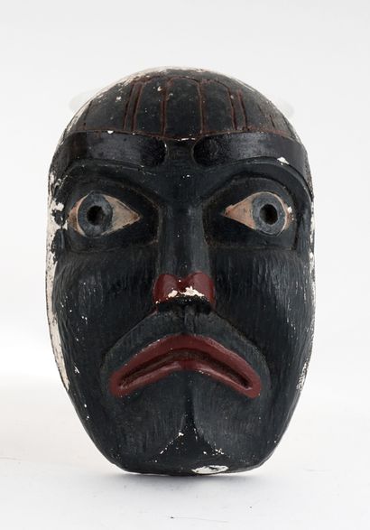 null Tourist masks (2) in polychrome plaster, Northwest Coast, 1950-1960.



Provenance:

Collection...