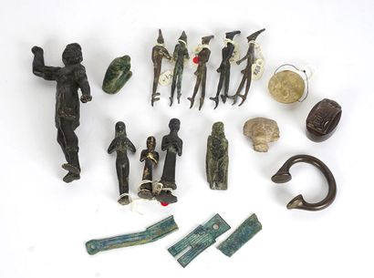 Set of various Egyptian, Roman and objects...