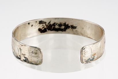 null WAYNE, Charlie (Active 20th-21st c.)

Wolf Clan Silver Bracelet, Sto: lo Nation...