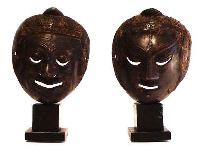 null MASKS

Set of two Chinese masks made in Liao style. 

16x25 cm – 6x10'’