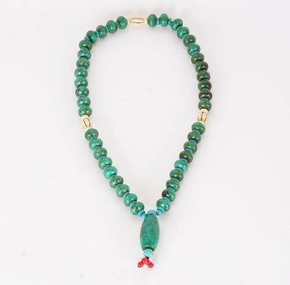 null NECKLACE

A Sebah with pearls, some in turquoise and in varying sizes.

Length...