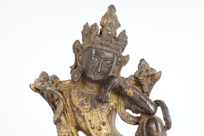 null BRONZE

Sujet en bronze, représentant une Tara verte, assise en délassement...