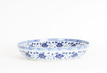 null LARGE PLATE 

Large white plate with blue patterns, including bunches of grapes...